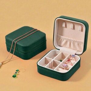 Buy now! Green travel jewelry box